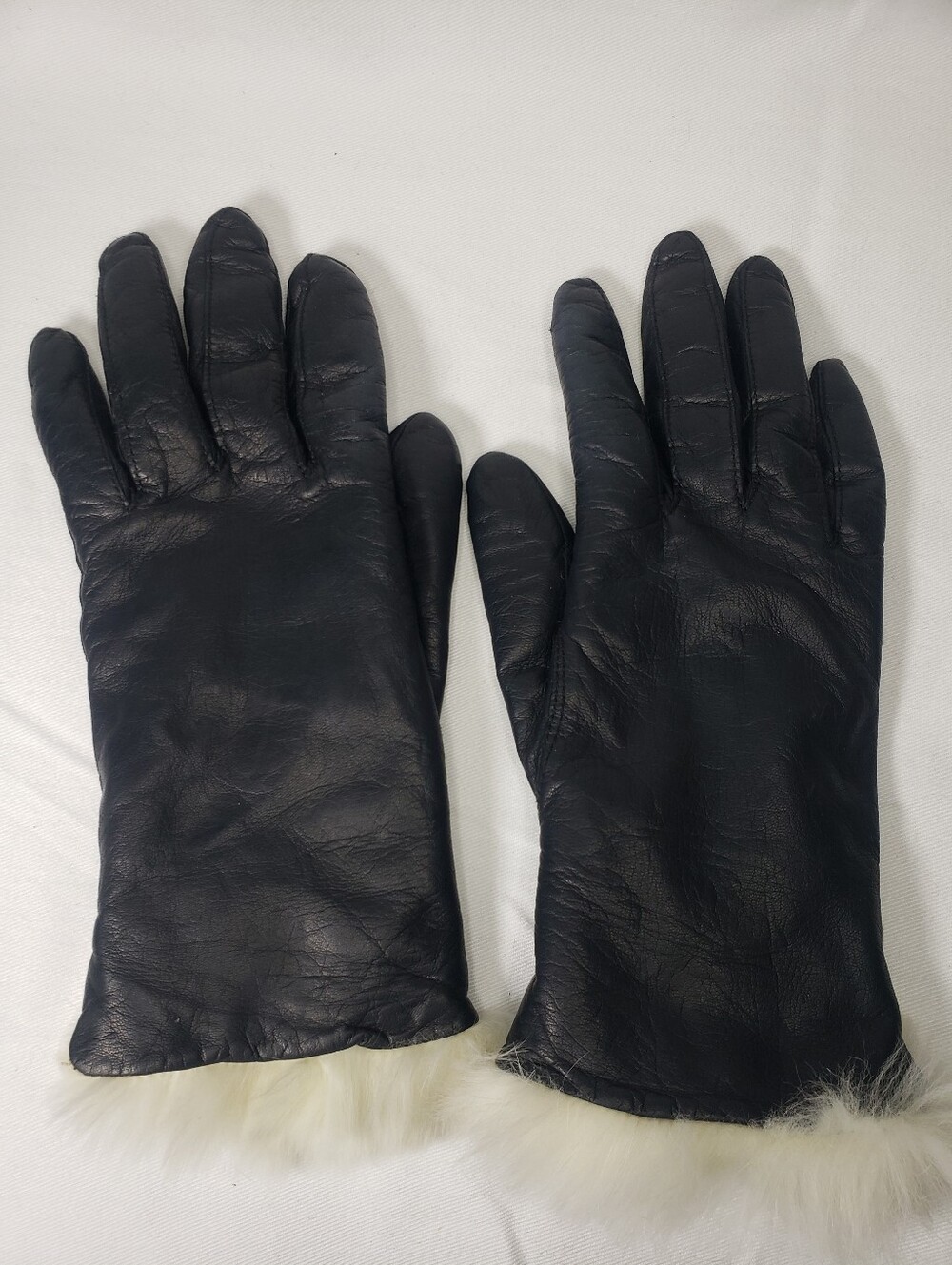 Fownes Black Genuine Leather Gloves Womens Size 6.5 White Fur Lined Cuff Trim